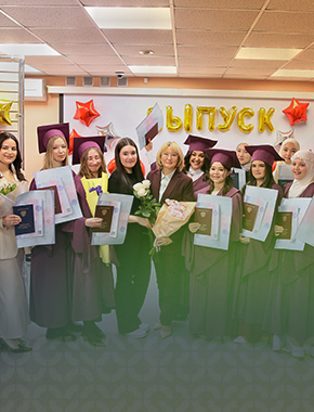 В СурГУ вручили дипломы выпускникам специальности «акушерское дело»